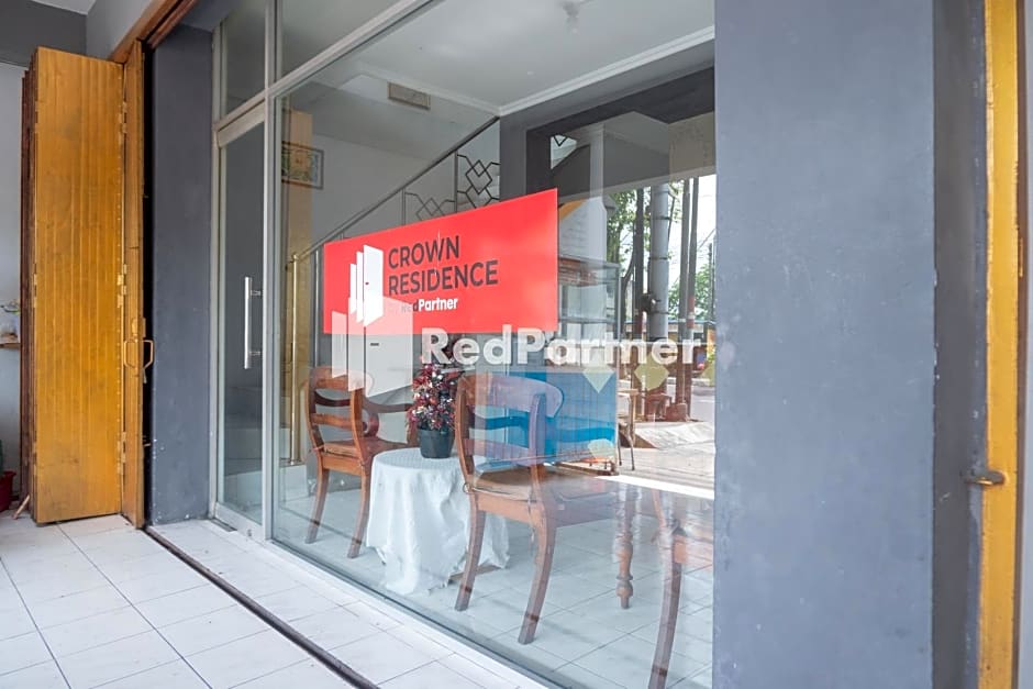 Crown Residence near Tugu Yogyakarta Mitra RedDoorz