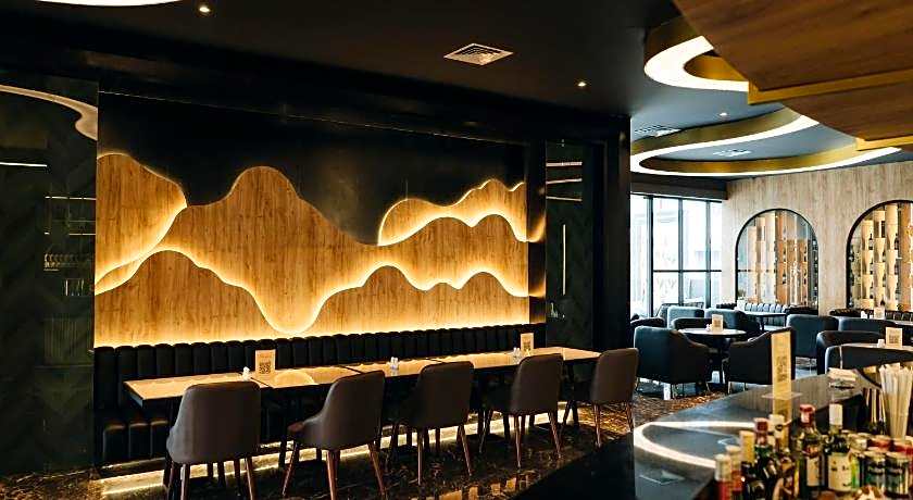 Grand Central Premier