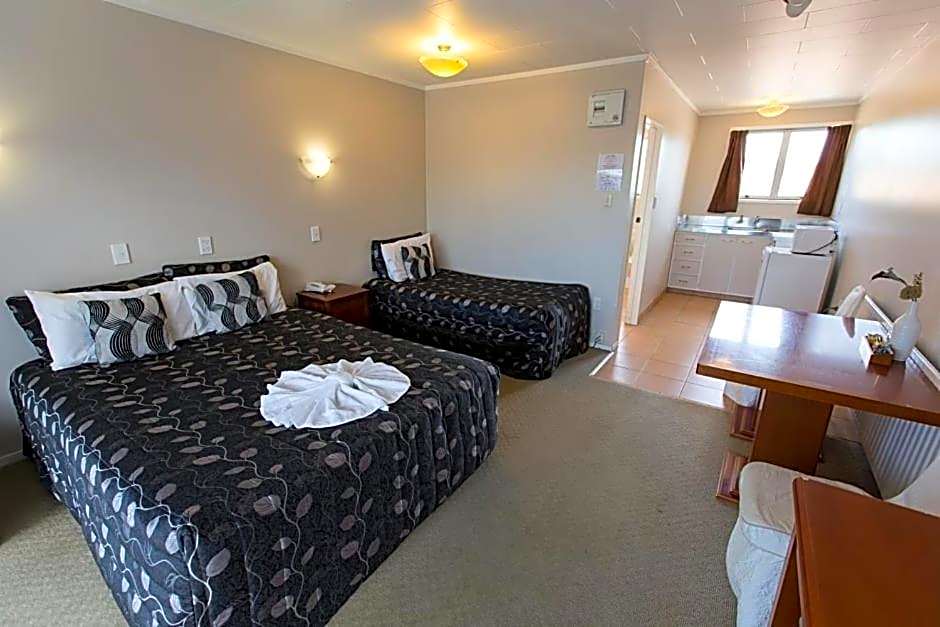 Gateway International Motel