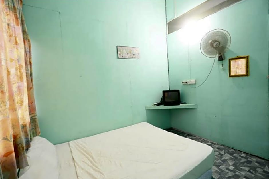 SPOT ON 92715 Joyoakis 2 Homestay Syariah