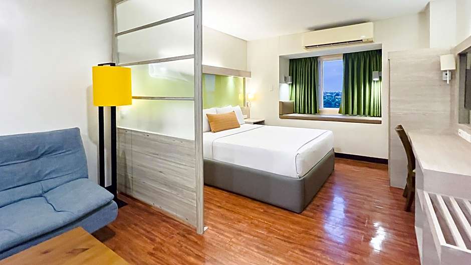 Microtel Inn & Suites by Wyndham San Fernando