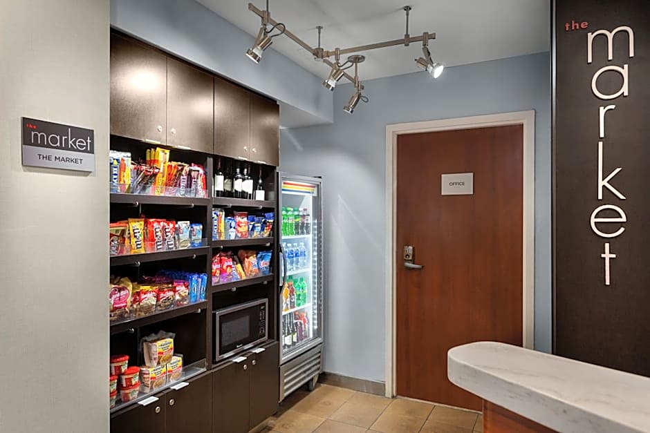 Courtyard by Marriott Winston-Salem Hanes Mall