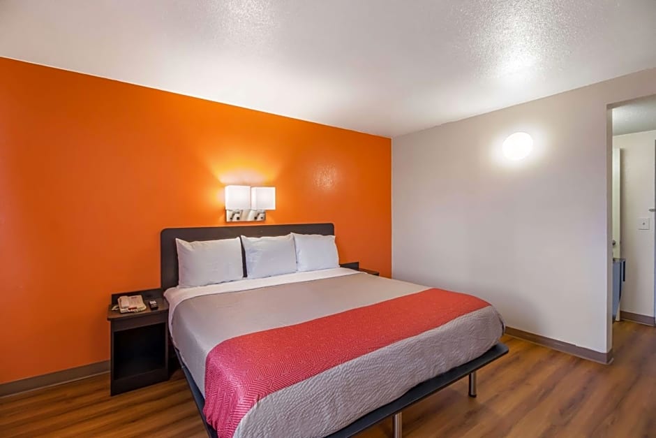 Motel 6-Fargo, ND - West Acres - North Fargo