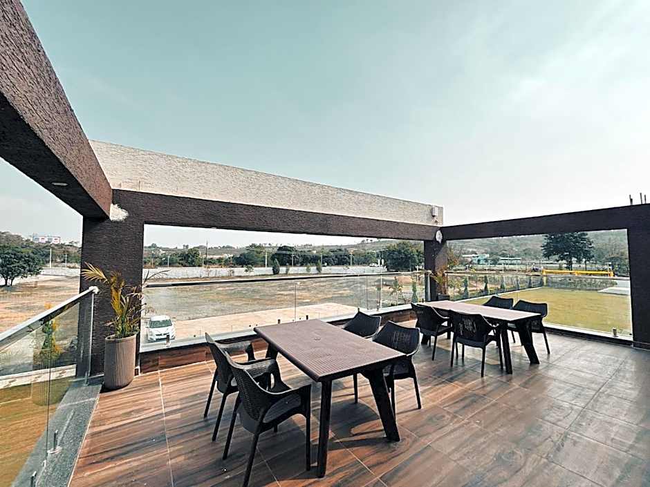 Shri Kailash Mansarovar Hotel and Marriage Garden