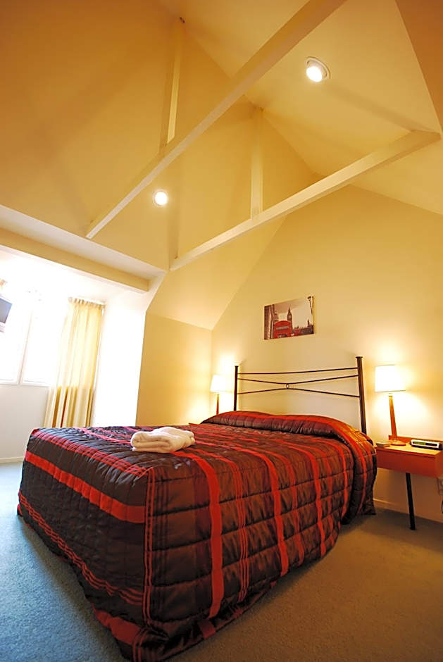 Baden Lodge Motel - PRIVATE SPA Bath