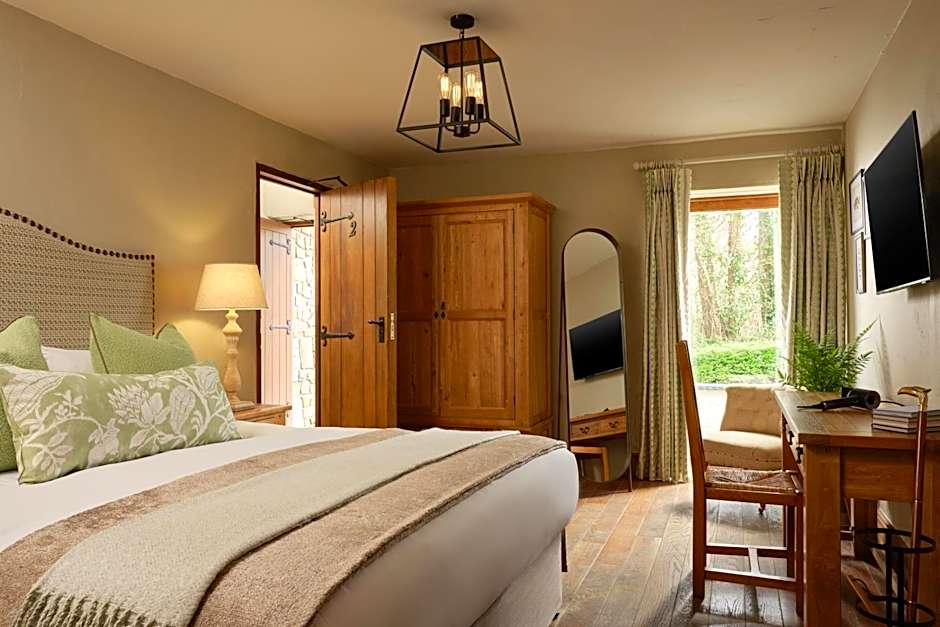 The Newbridge on Usk