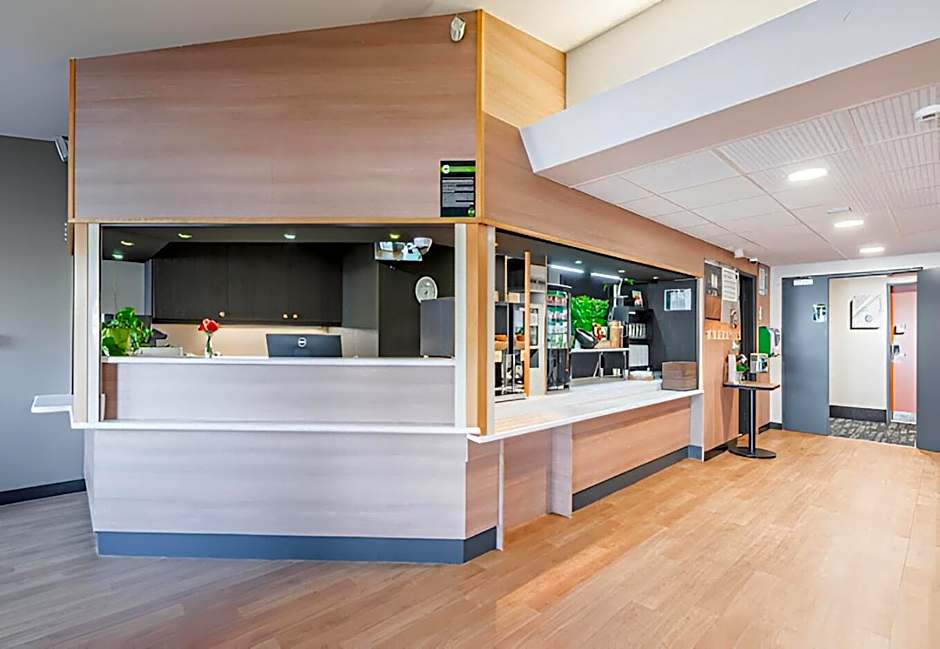 B&B HOTEL Strasbourg Aeroport