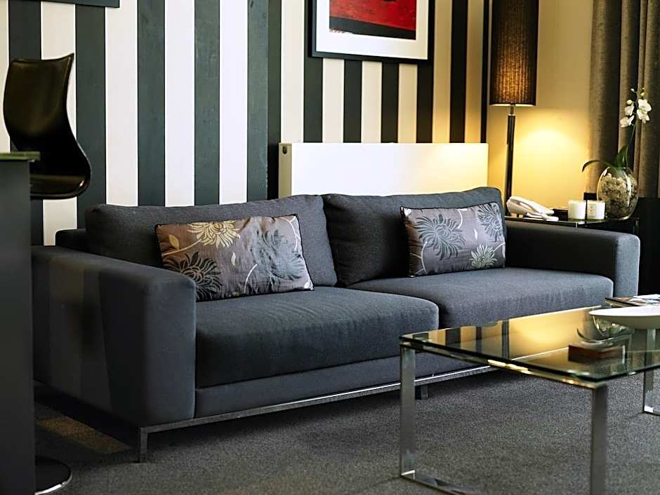 Kensington House Aparthotel