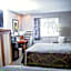 Super 8 by Wyndham Holbrook