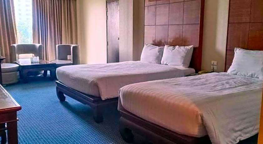 Sri U-Thong Grand Hotel