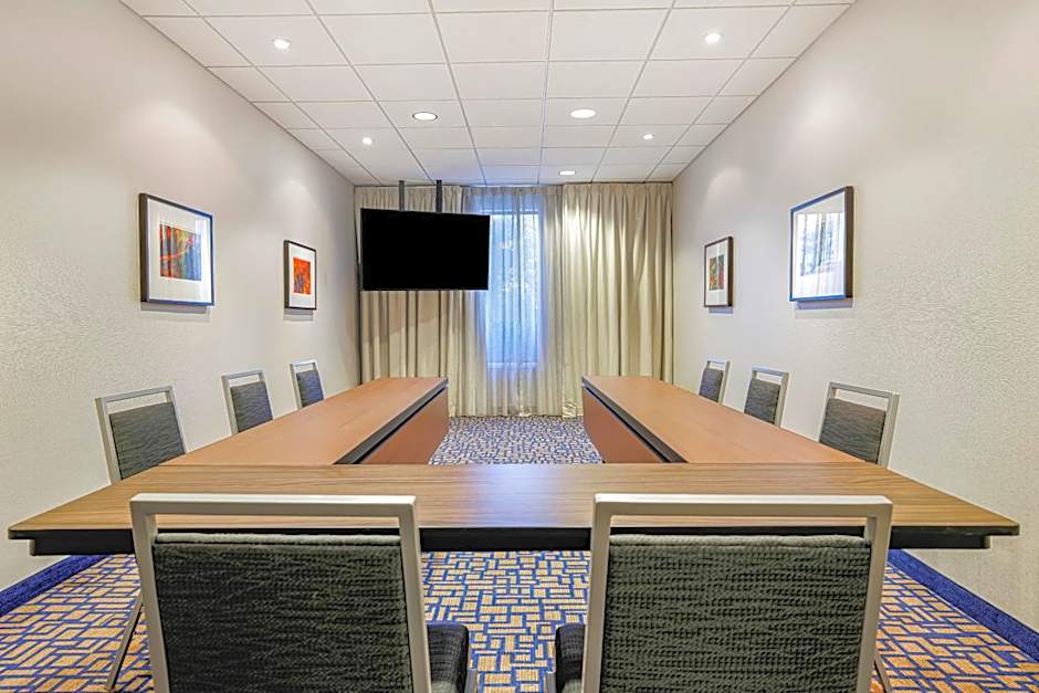 Hampton Inn By Hilton And Suites Dallas Plano East Tx