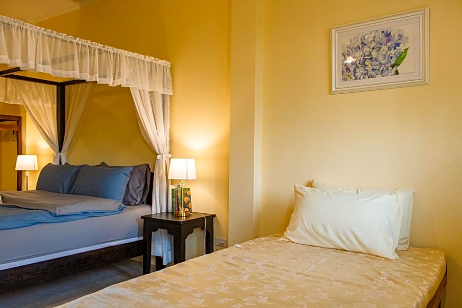 Bhirom at Baan Thongjaya