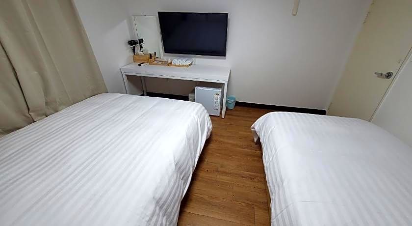 The Oakra Hotel