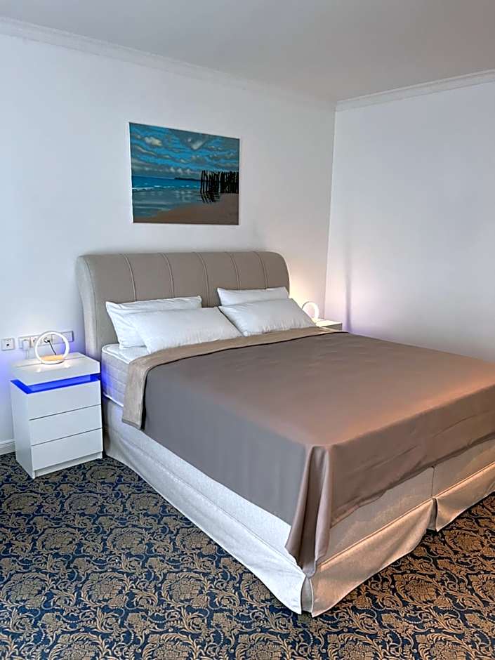 ART HOTEL HOUSE ONE