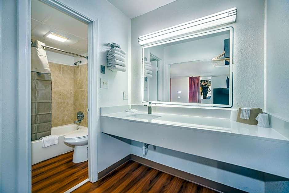 Studio 6 Florence, SC