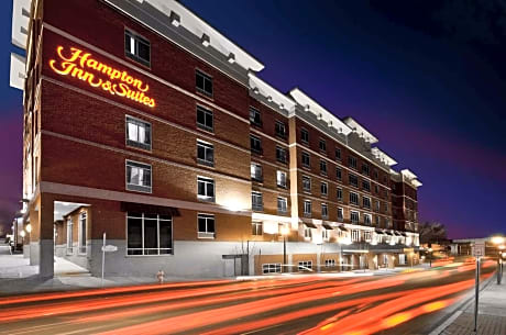 Hampton Inn & Suites - Raleigh Downtown