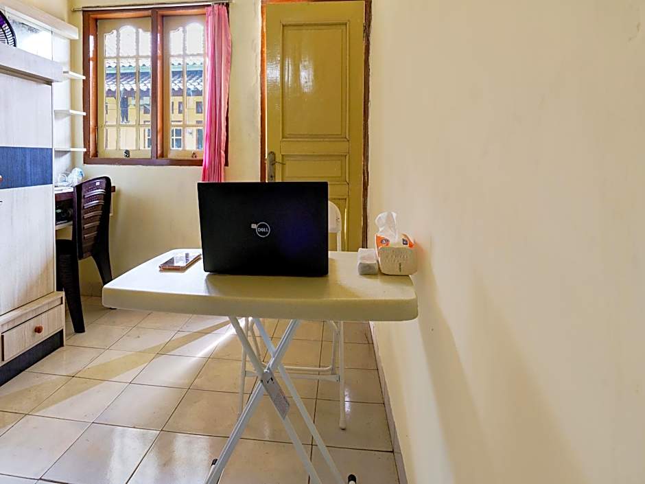 SPOT ON 93005 Berkah Kedawung Syariah  Near Fakultas Farmasi Universitas Muhammadiyah Ahmad Dahlan C