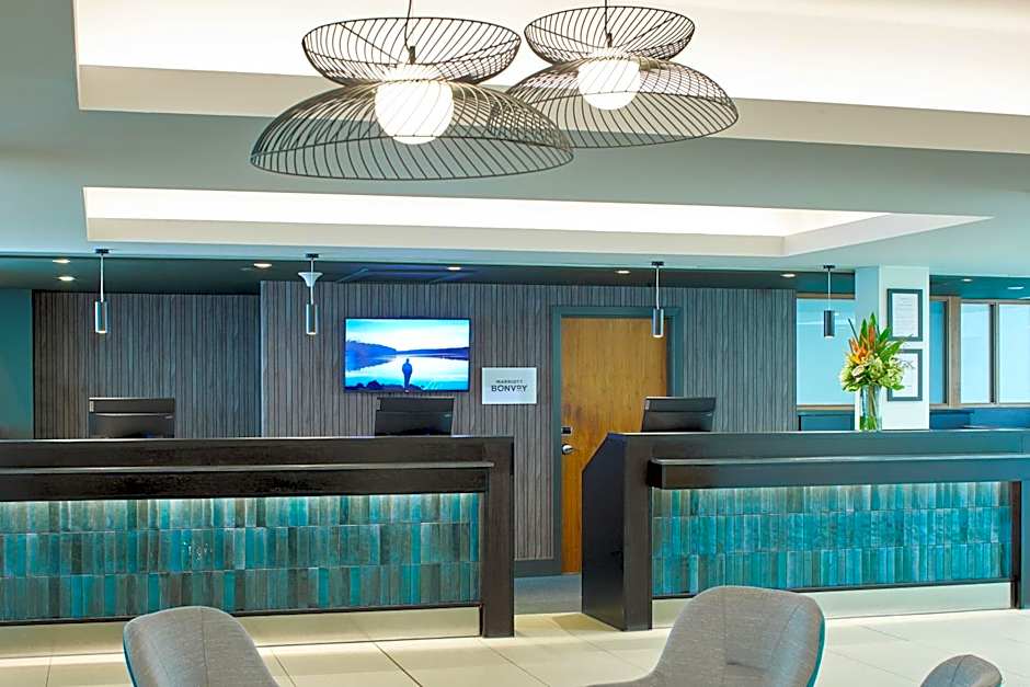 Courtyard by Marriott London Gatwick Airport