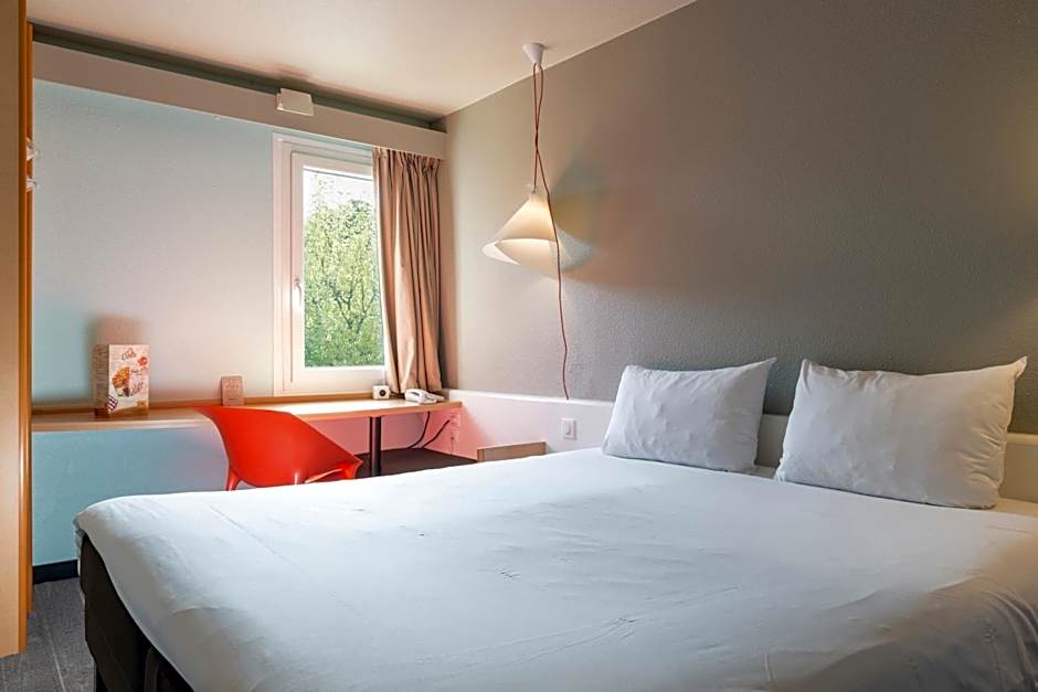 ibis Senlis