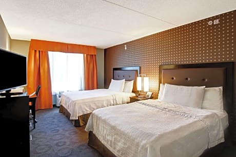 2 Qn Mobility/hearing Access Tub Ste Nsmk Vis Fire Alarm/door/phn Alert-kitchen-sofabed Free Wifi-da