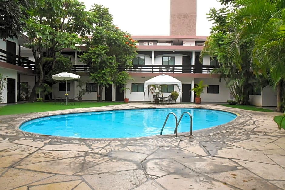 Hotel Expo Plaza Business and Family Guadalajara