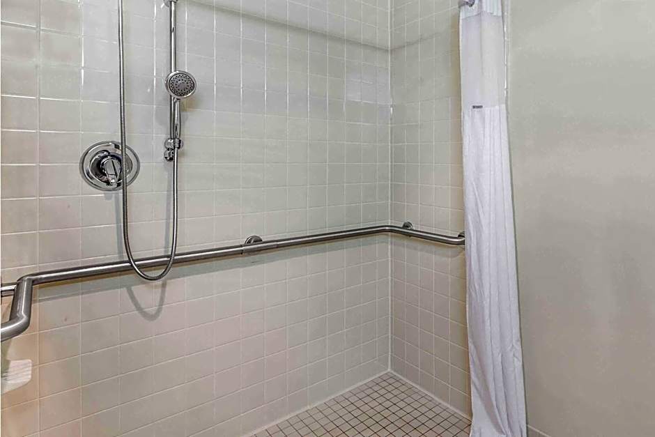 Days Inn by Wyndham Alpena