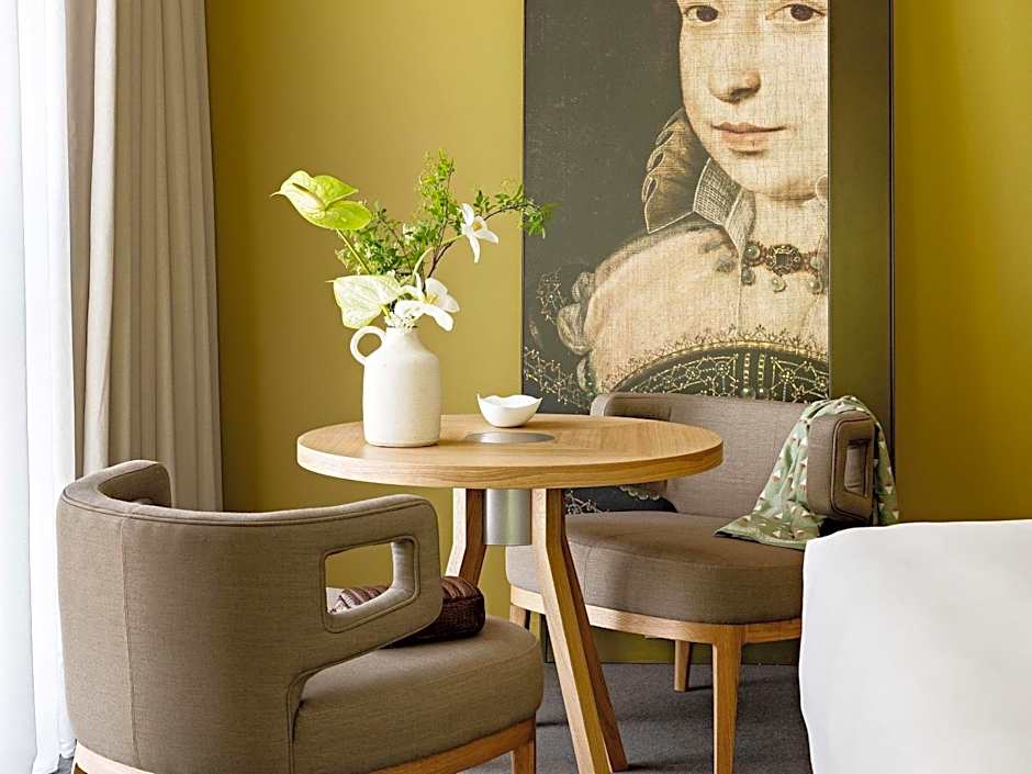 Domaine Reine Margot Paris Issy MGallery Collection