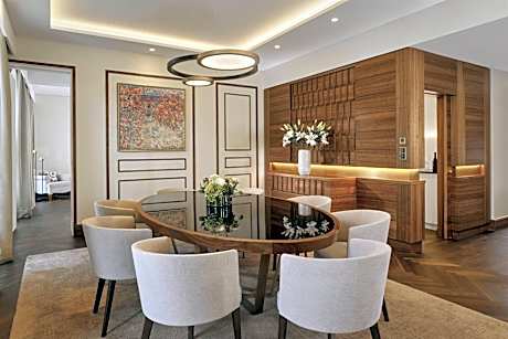 The Ritz-Carlton Albertina Suite with Club lounge access and City view