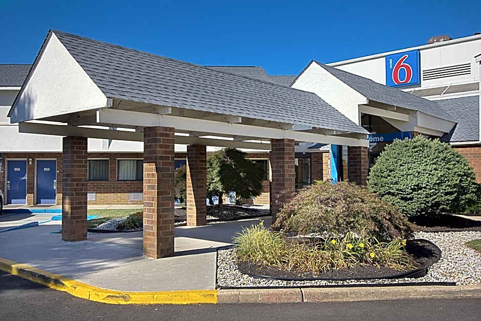 Motel 6 Piscataway