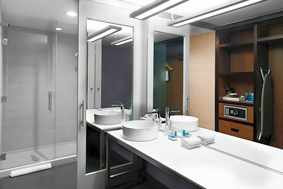 Aloft Raleigh Durham Airport Brier Creek