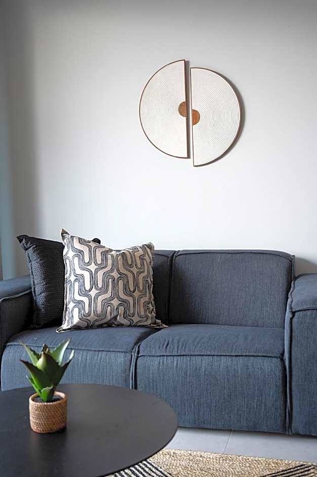 Luxury Bellagio 003 One Bed with Inverter