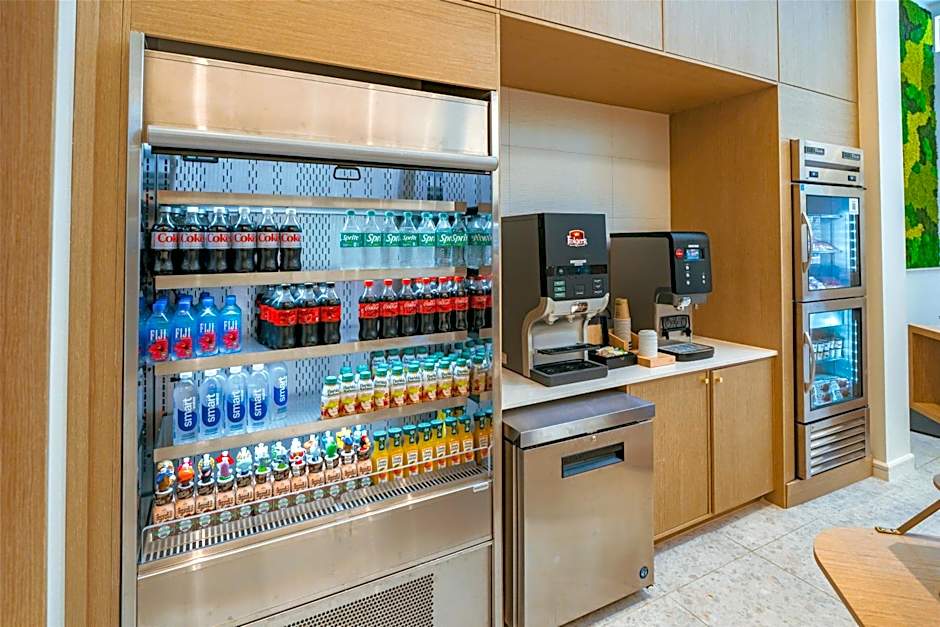 Embassy Suites by Hilton Orlando Sunset Walk