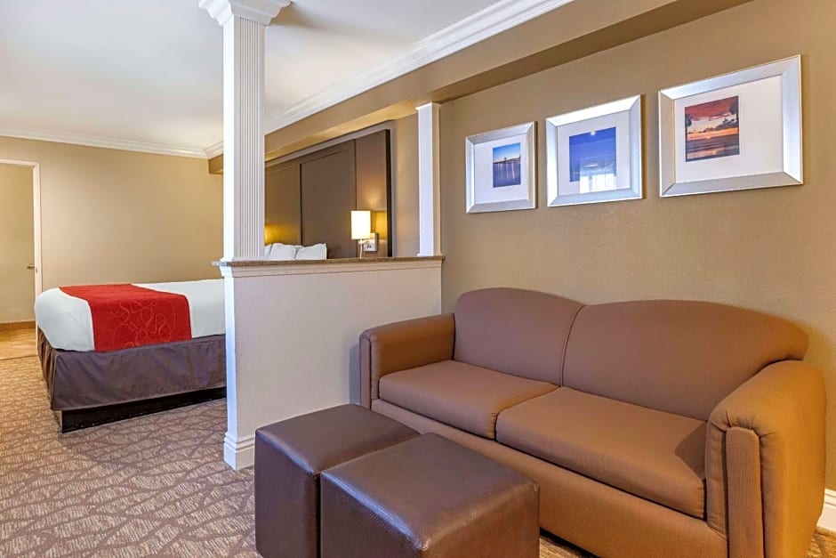Comfort Suites San Clemente Beach