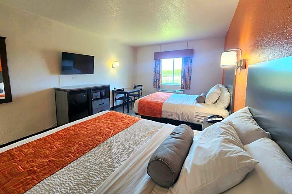 Howard Johnson by Wyndham Galveston
