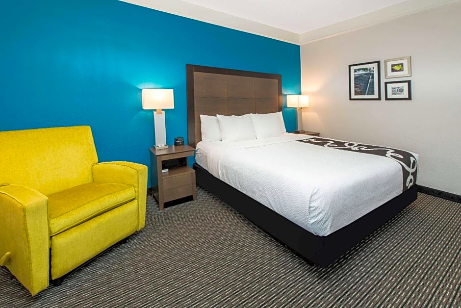 La Quinta Inn & Suites by Wyndham Tampa Brandon Regency Park