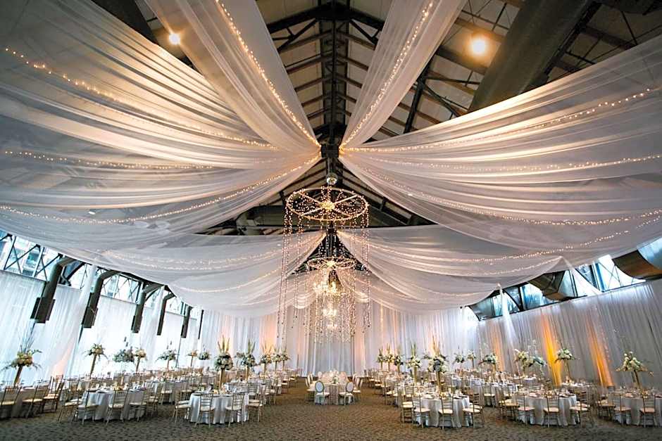 Renaissance by Marriott Minneapolis Hotel, The Depot