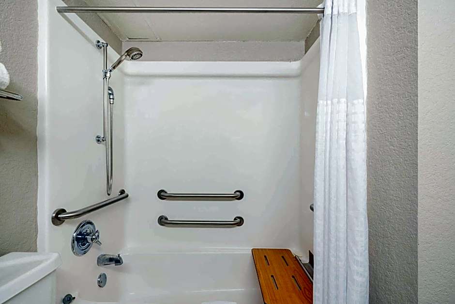 La Quinta Inn & Suites by Wyndham El Dorado