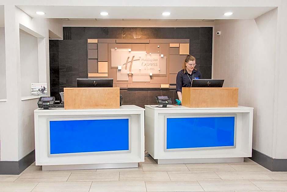Holiday Inn Express Hotel & Suites Columbia-Fort Jackson By IHG
