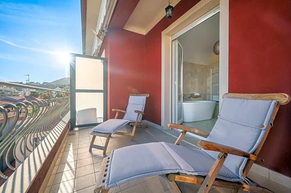 La Fabrique à Poupées - Chambres et Appartements de charme au coeur de Menton
