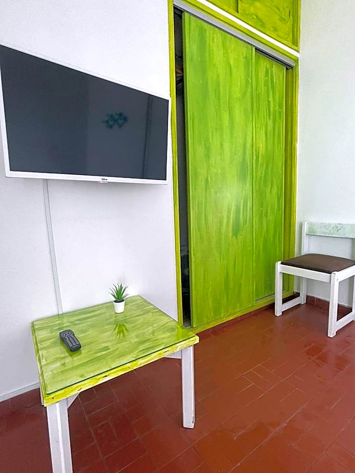 Blife Faro Beach Hostel & Rooms