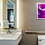 La Quinta Inn & Suites by Wyndham Lubbock West Medical Center