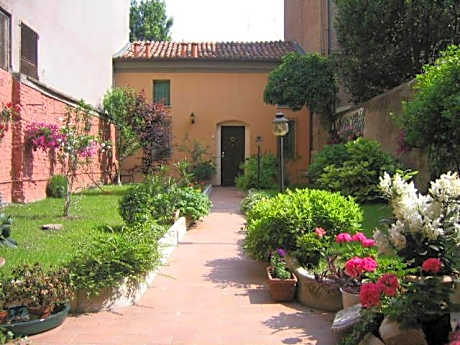 Il Giardino Fiorito