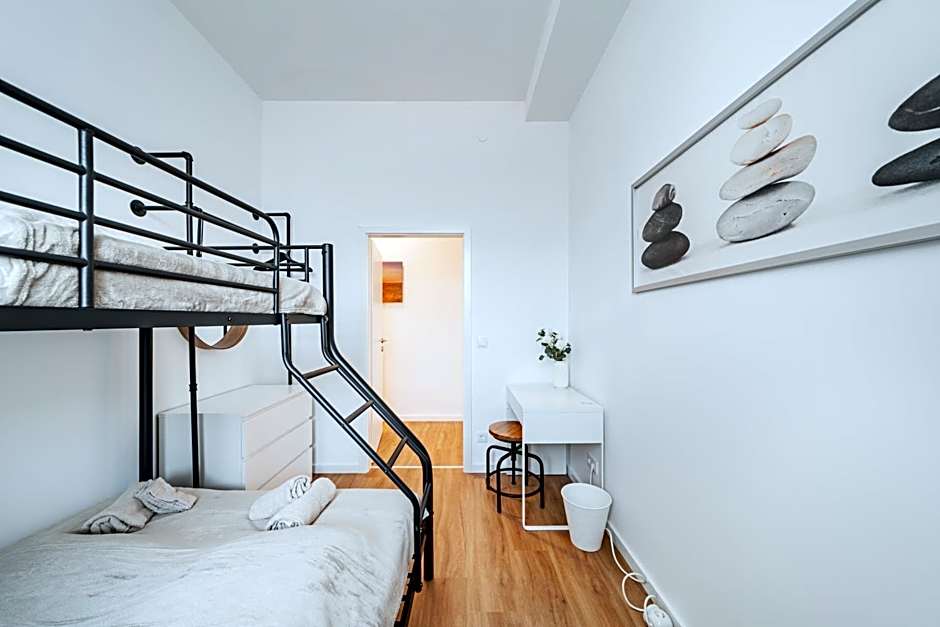 Modern Central City Rooms