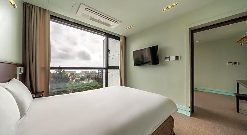 Sunrise Hotel Jungmun