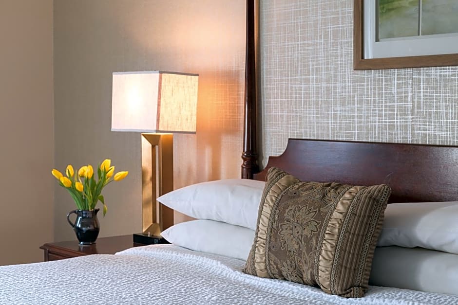 Meadowbrook Inn