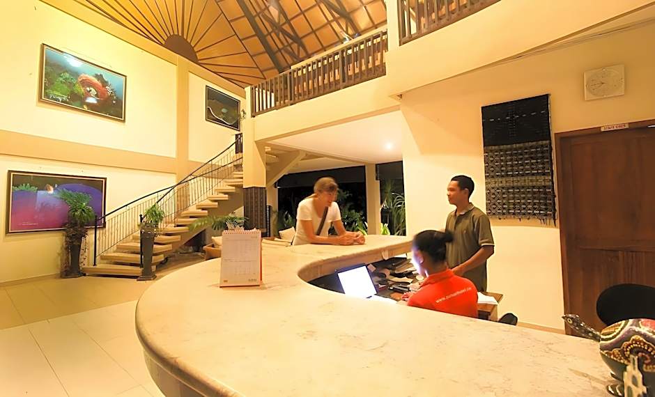 Puri Sari Beach Hotel
