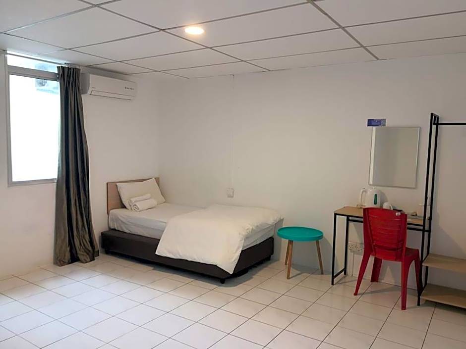 G Star Motel