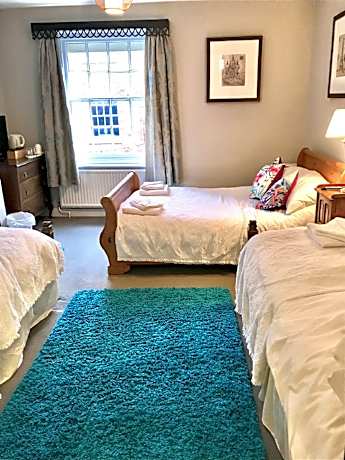 Twin Room with Private Bathroom