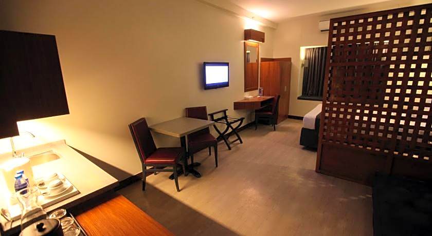 Microtel by Wyndham UP Technohub