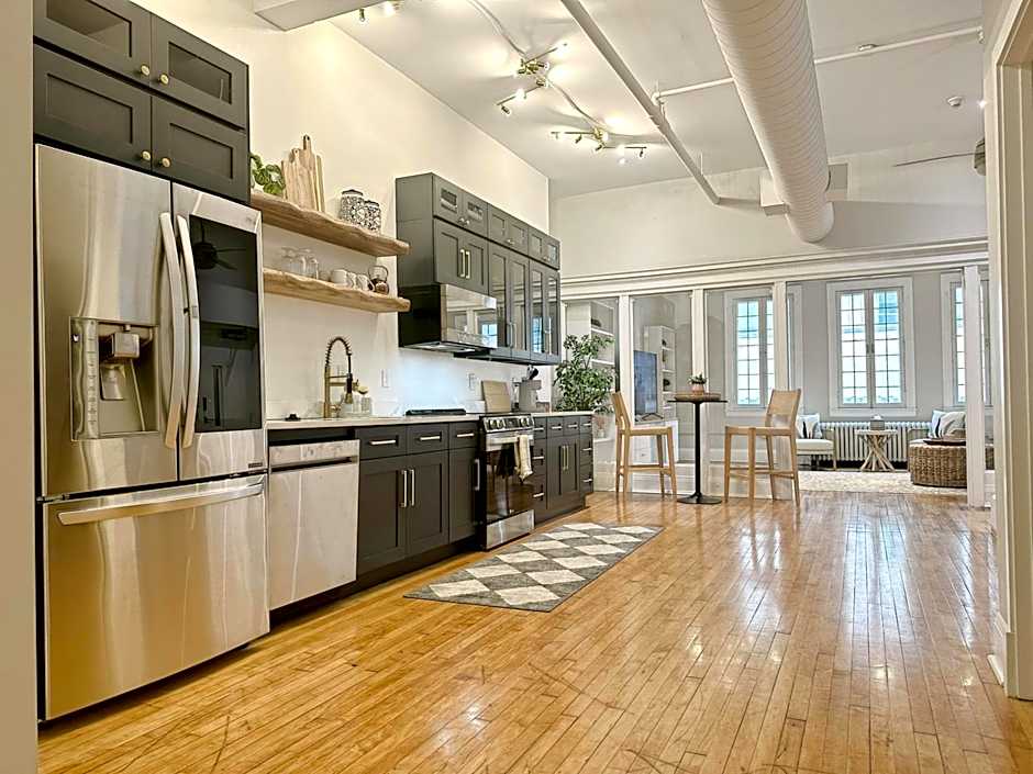 The Historic Lyric Presidential Suite